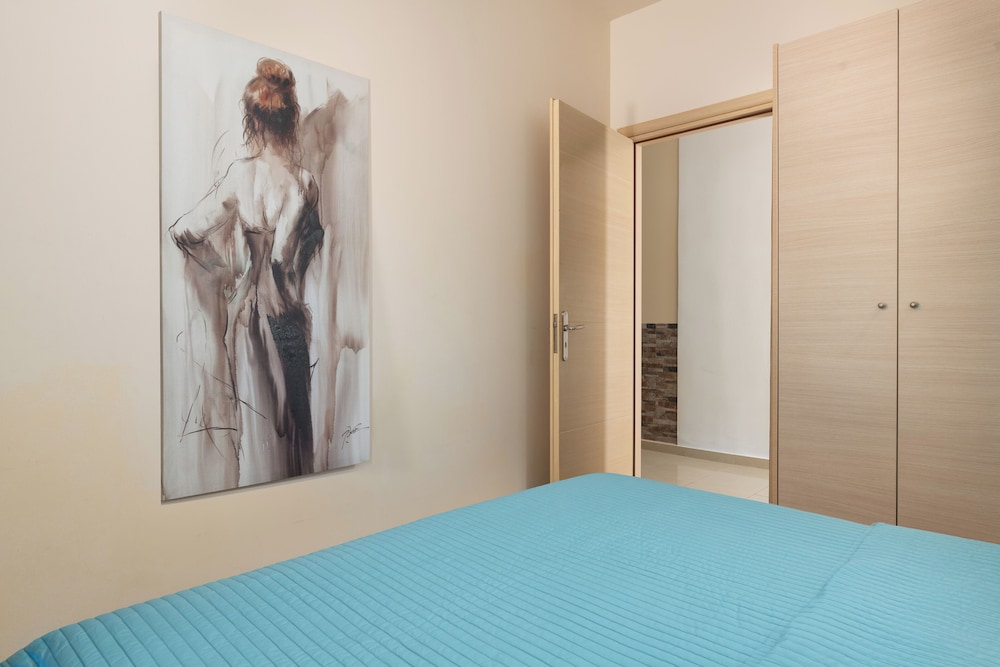 Vlycha Beach Studios & Apartments 43/71