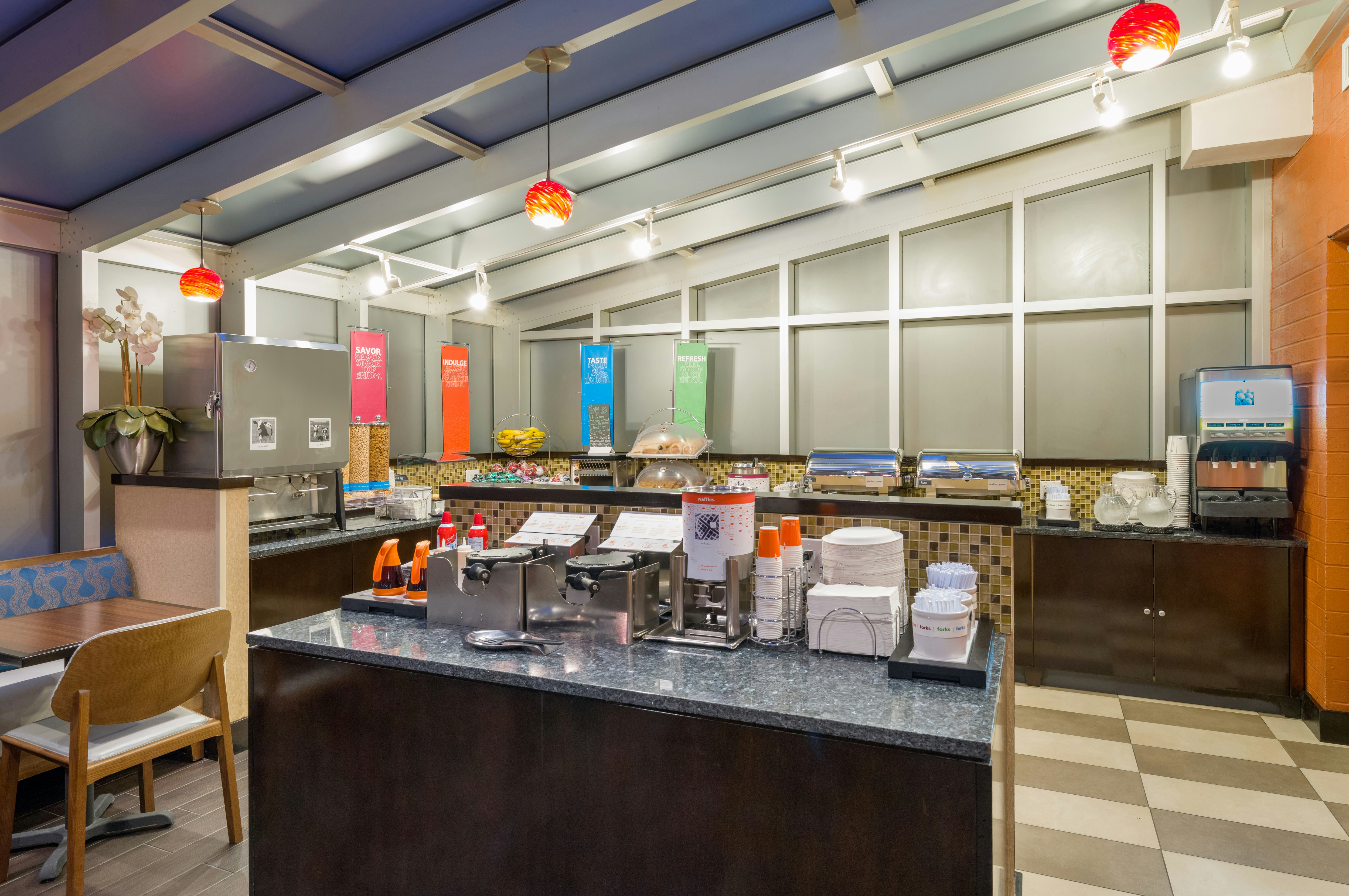 Hampton Inn Manhattan Times Square South 6/37
