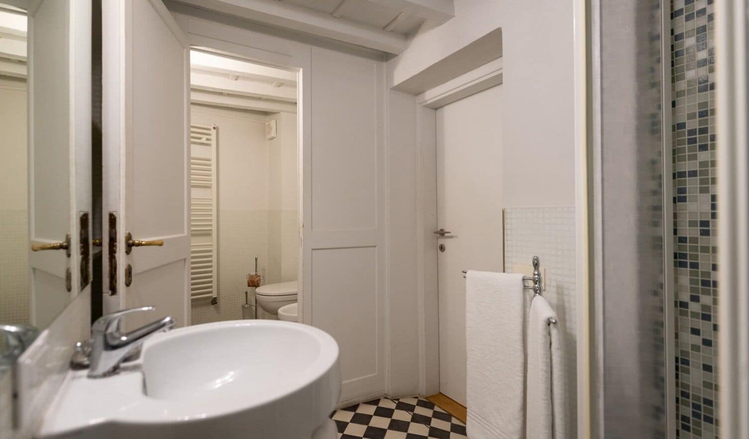 DUPLEX, LUXURY