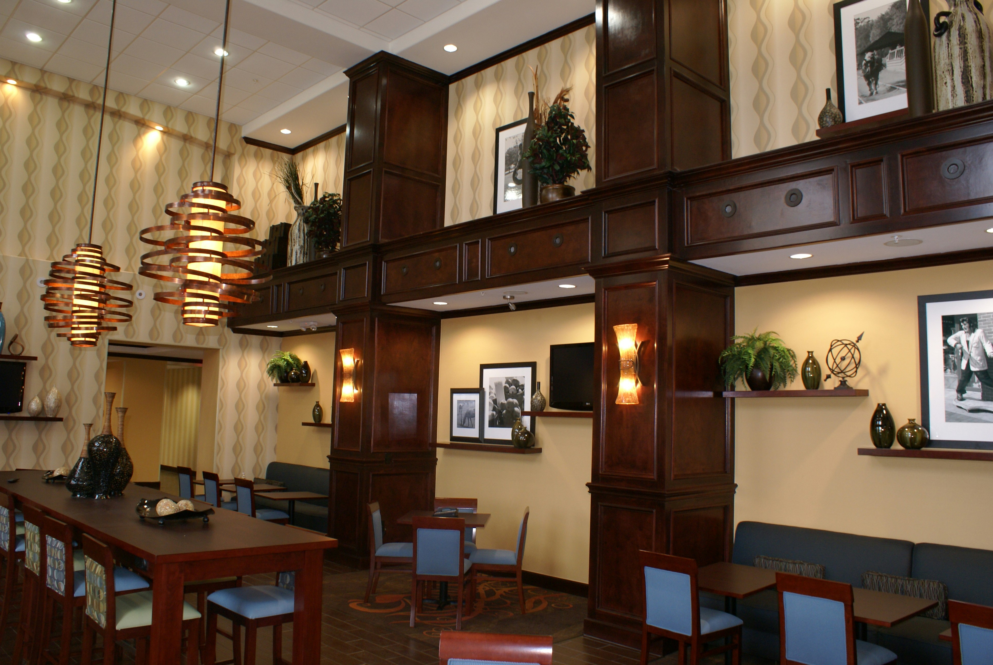 Hampton Inn And Suites Brenham 36/48