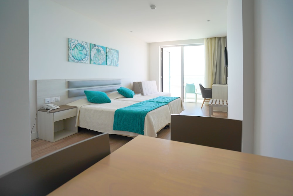 Melini Hotel Suites 13/43