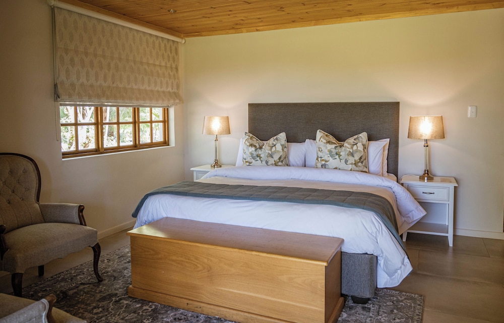 De Denne Guest House 15/50