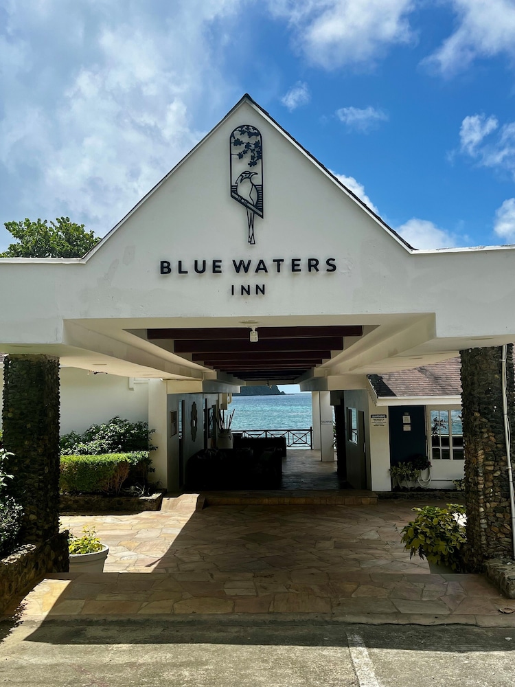 Blue Waters Inn 2/65