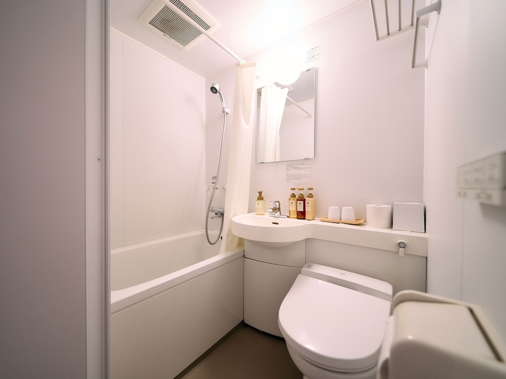 Hotel Plus Hostel Tokyo Kawasaki 34/36
