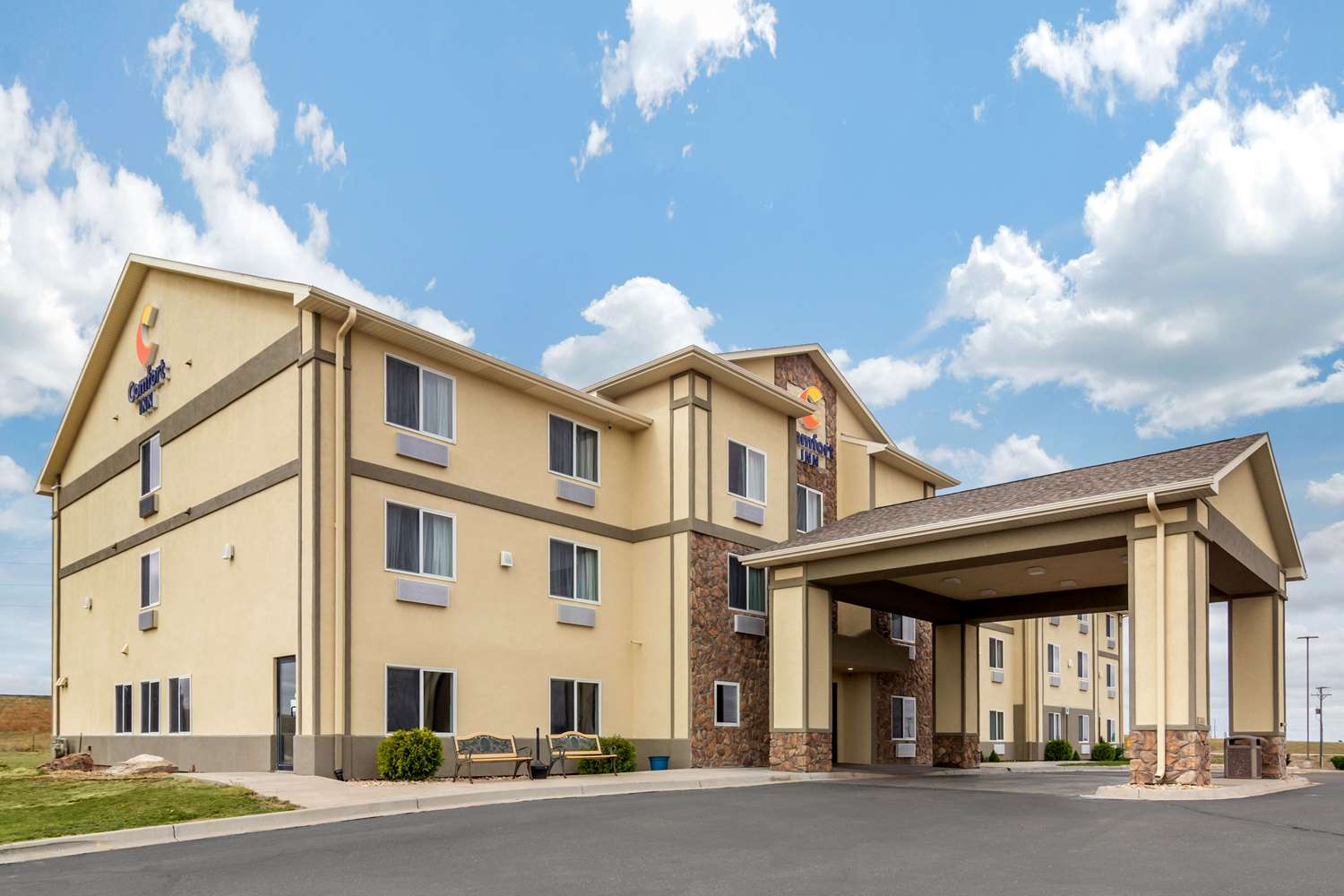Comfort Inn & Suites Sterling CO 10/11
