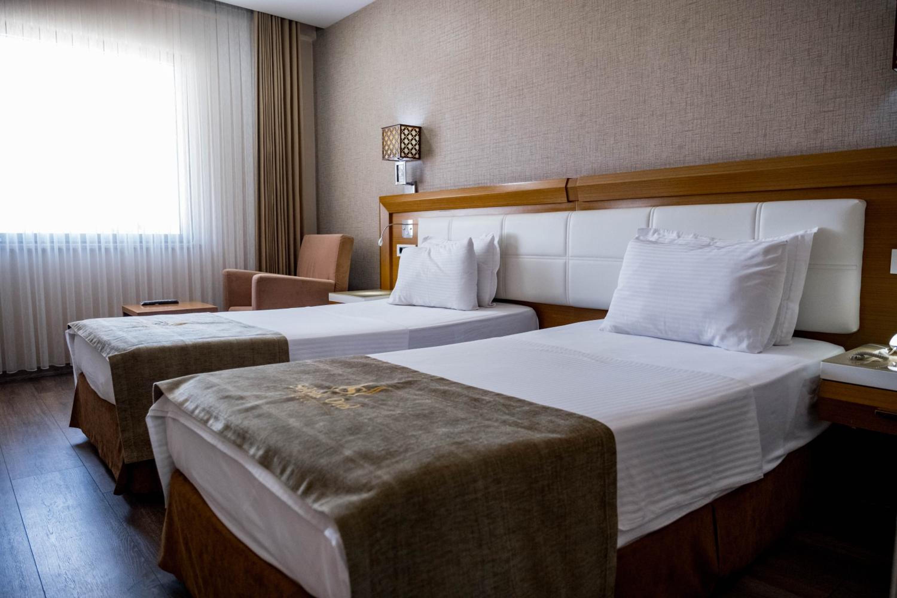 Standard, Single, Selcuk Hotel Sems I Tebrizi 20/22