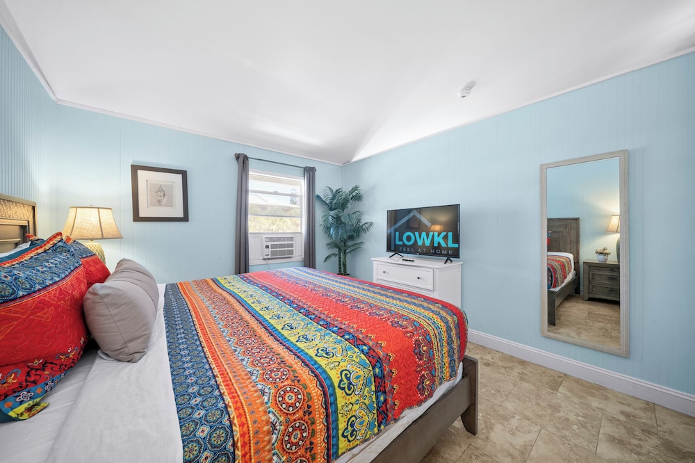 Sea Steps Suites 8/47