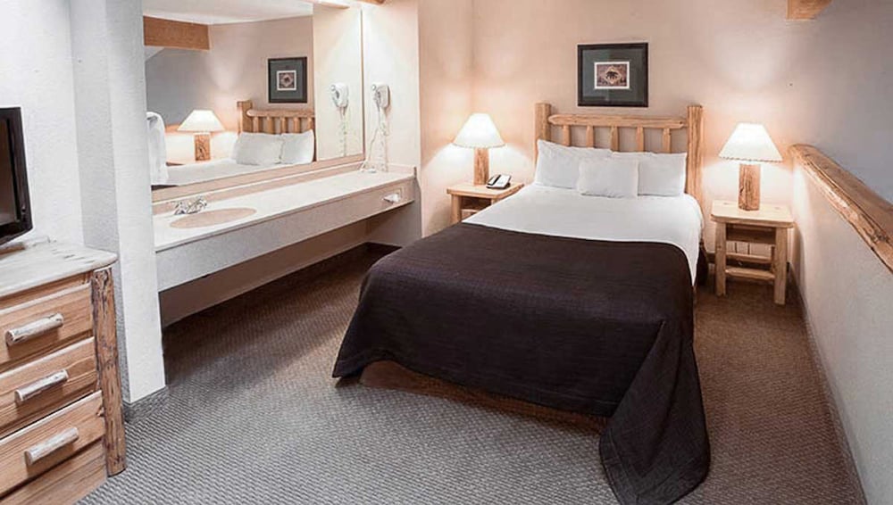 Loft, Suite, 3 Queen Beds, Sofa، Great Wolf Lodge Kansas City 4/7