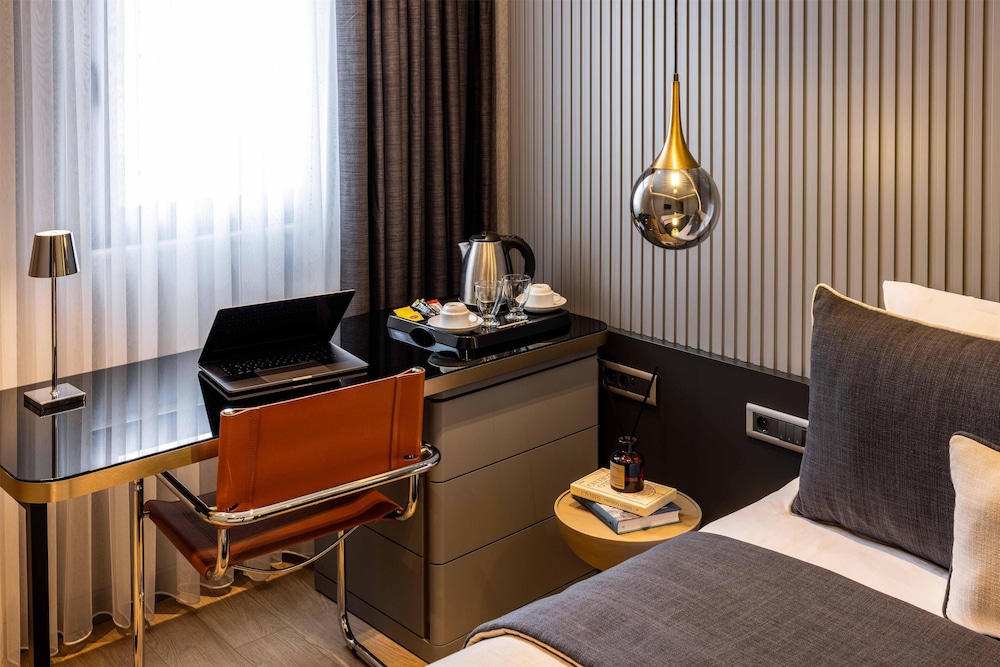 AHC Taksim Hotel 64/73