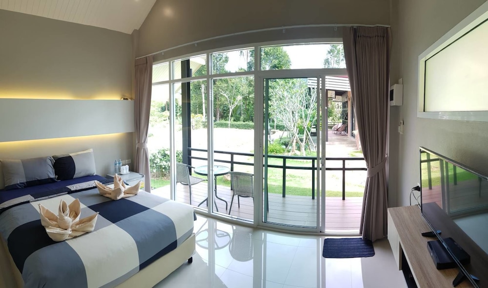 Evergreen Kohchang Resort 6/32