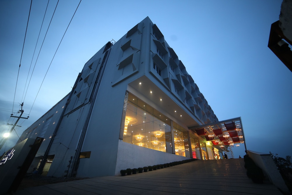 CITADEL Hotel By Vinnca 1/49