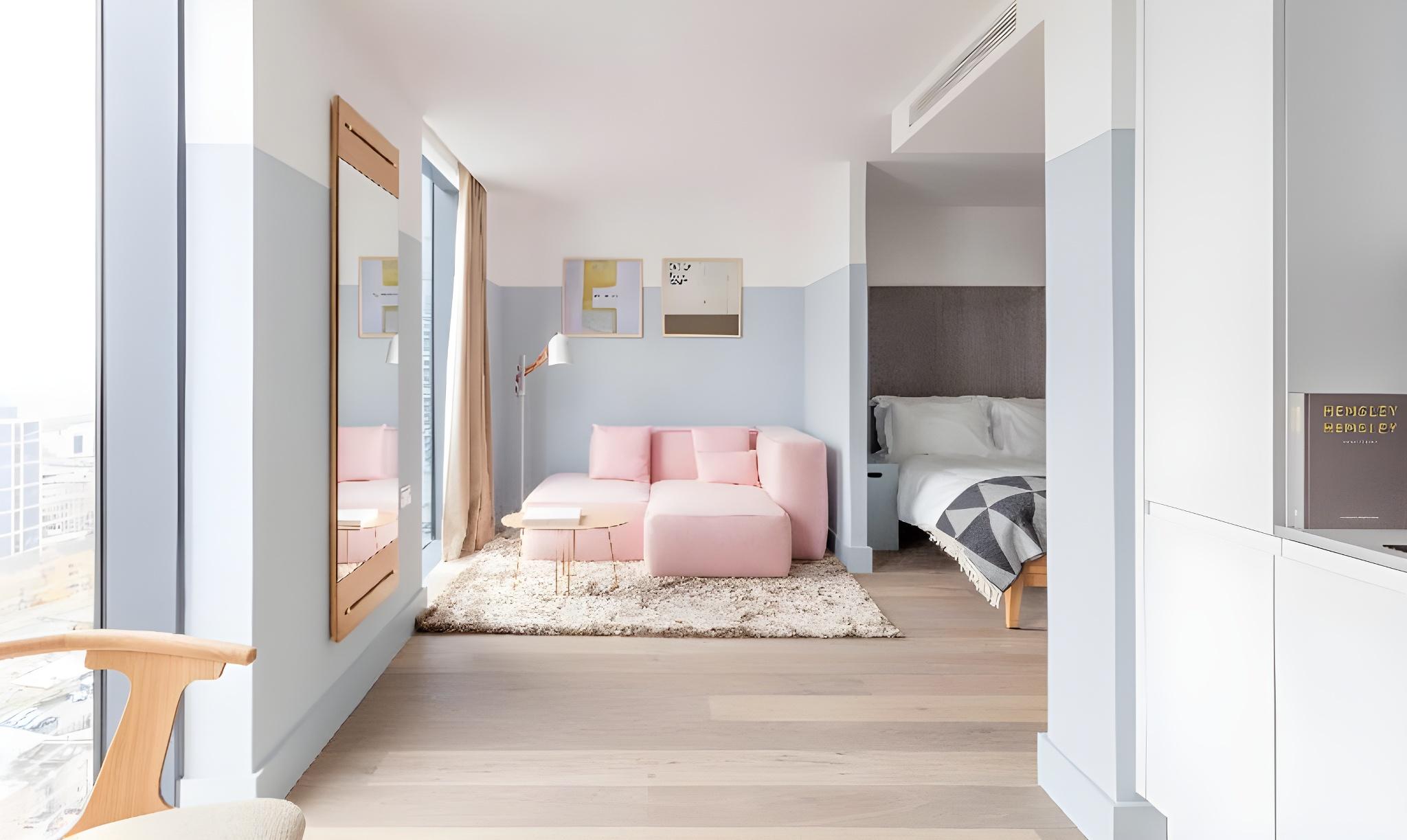 Sky, Studio, Suite