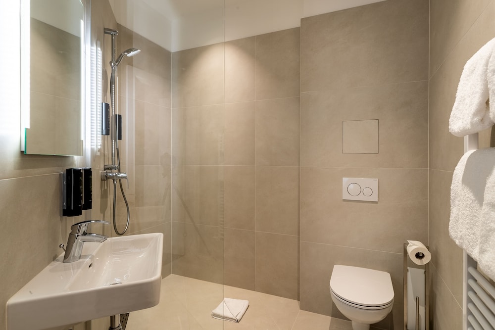 CITY ROOMS HOTEL VIENNA 36/37