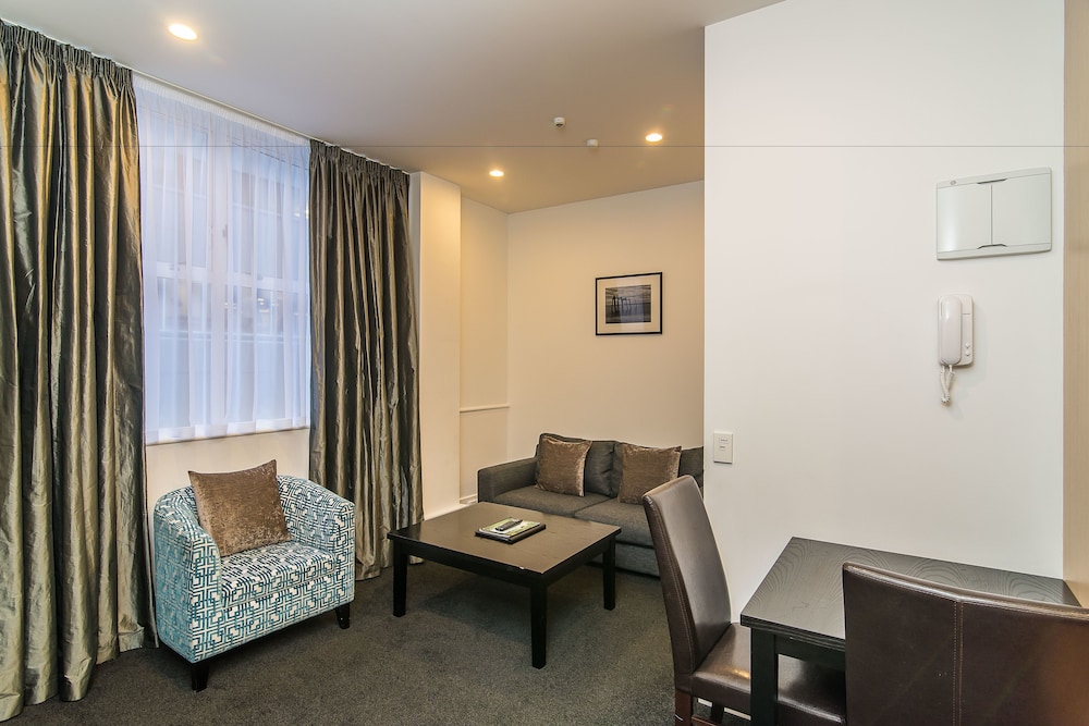 Gilmer Serviced Apartments 48/55