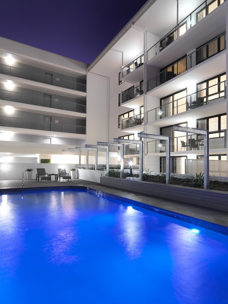 Oaks Mackay Carlyle Suites 7/55