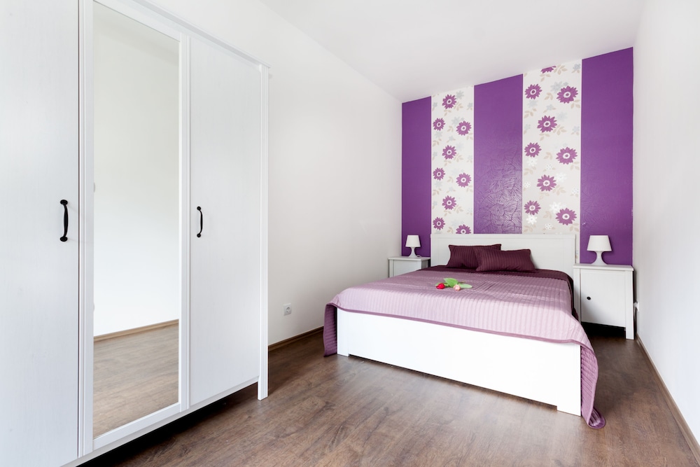 Grand Budapest Penthouse 10/82