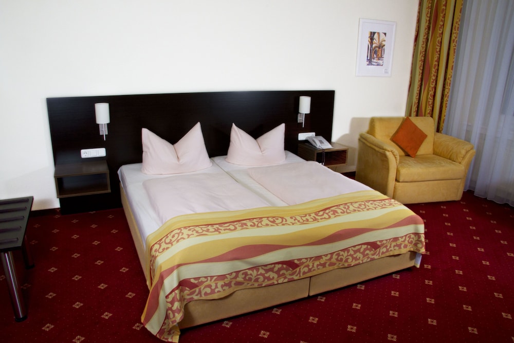 Drexel Apos S Parkhotel 32/64