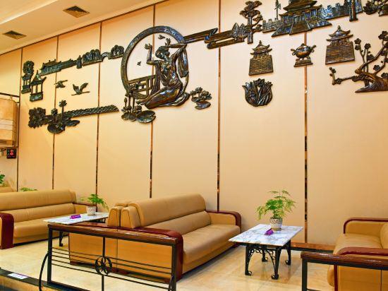Lotus Hotel 13/17
