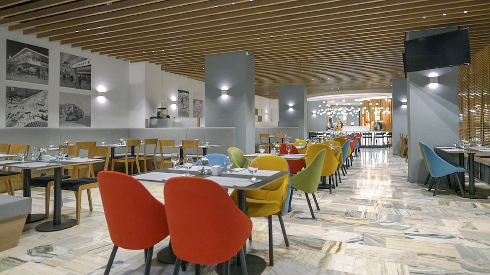 restaurant-cafeteria