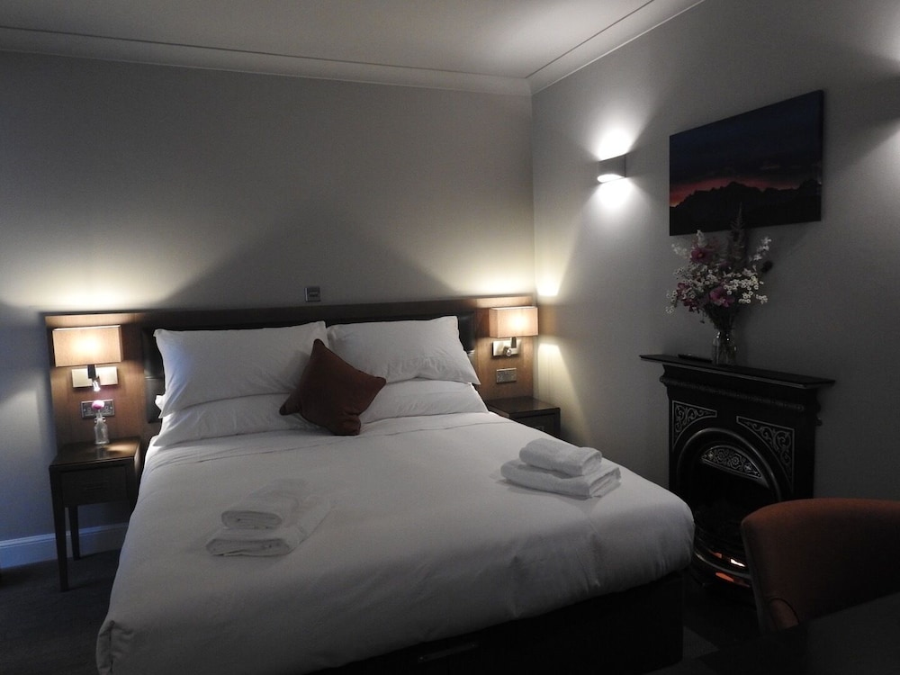 House Of Juniper - The Manse 10/34