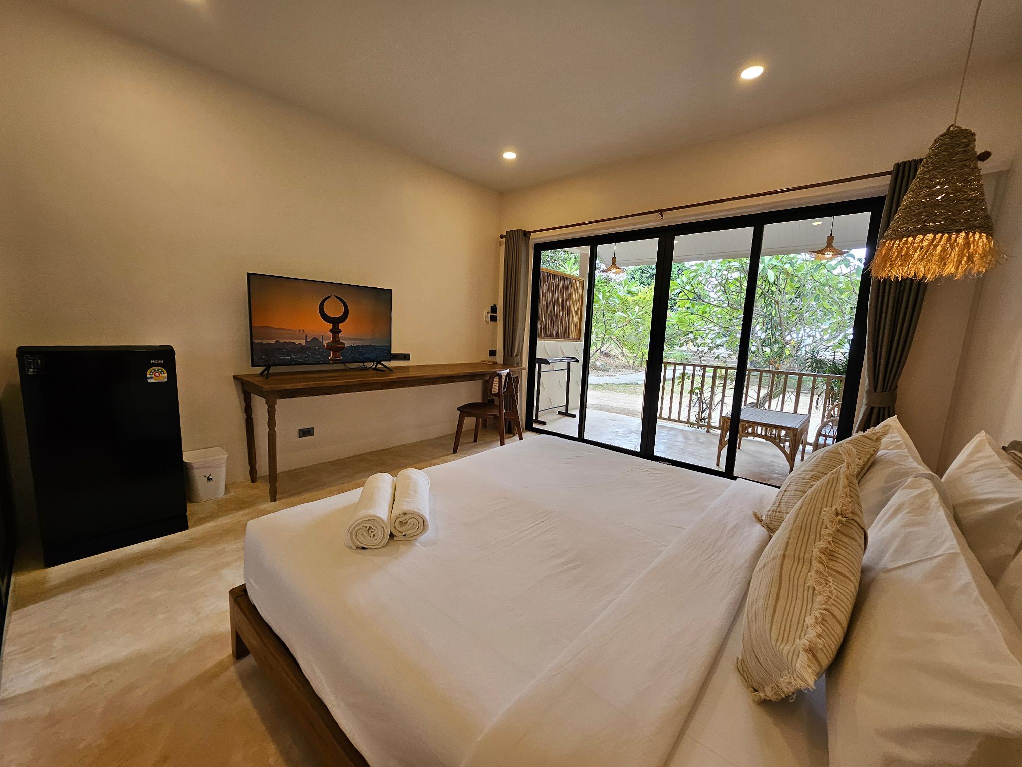 Renovated, Deluxe, Pool View