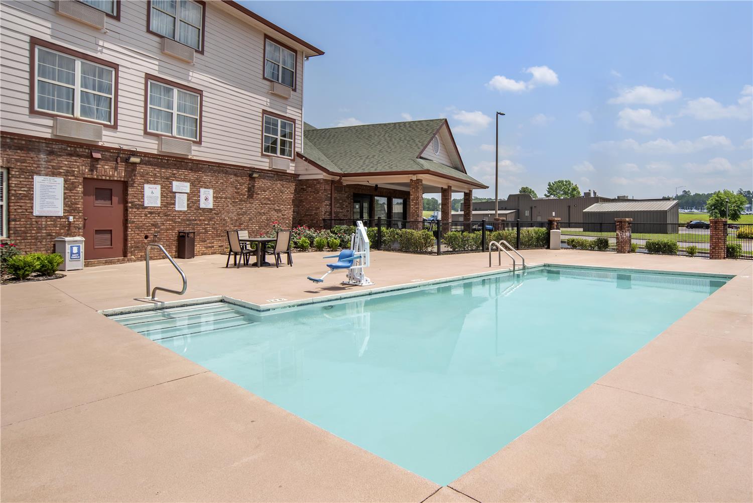 Best Western Plus Bessemer Hotel & Suites 5/16