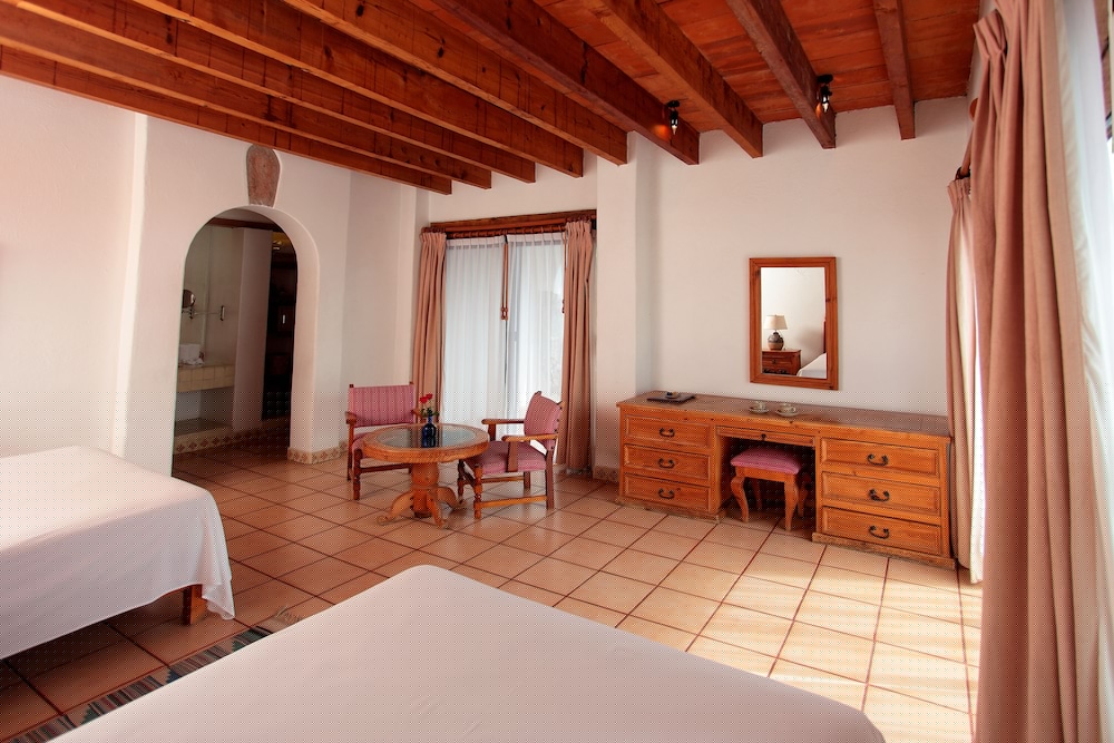 Posada Del Tepozteco Hotel 33/77