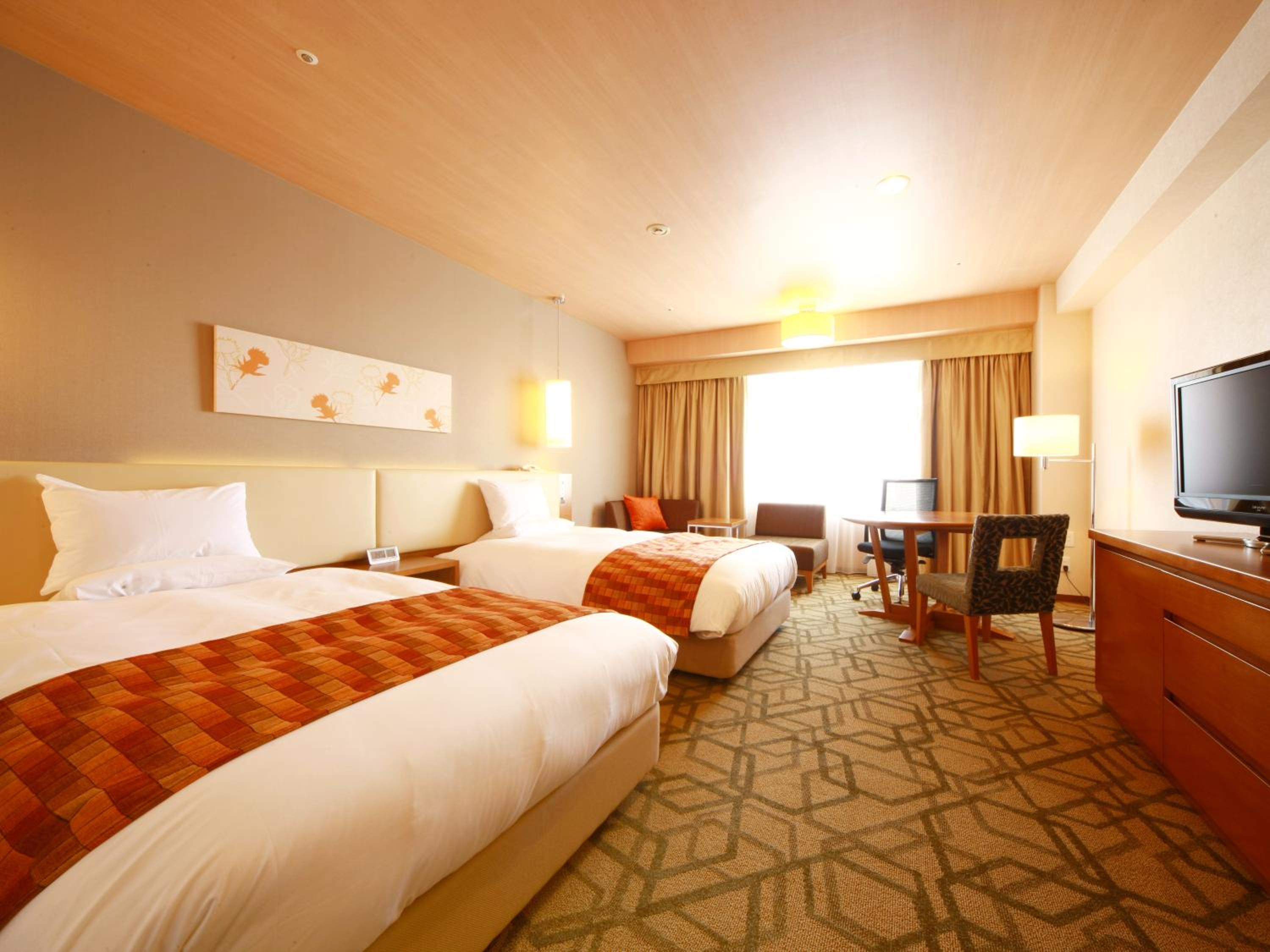 Deluxe, Twin Beds, Main Tower, Smoking