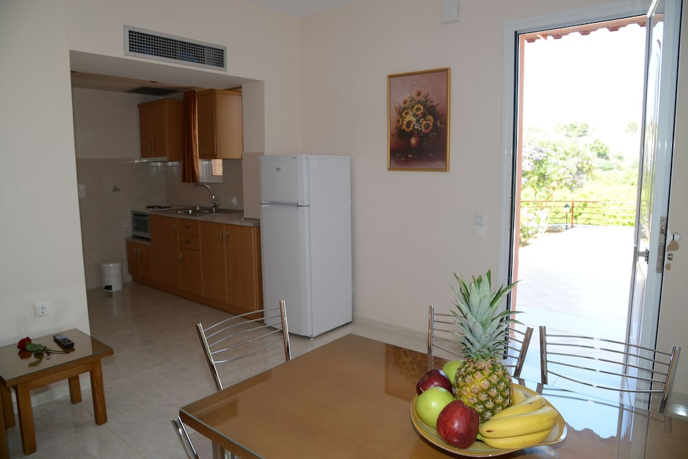 Marias Filoxenia Suites 9/50