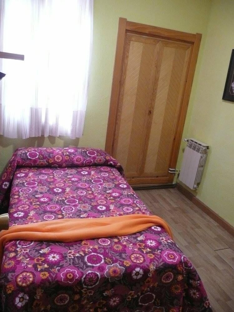 Hostal Rioja Condestable 32/48