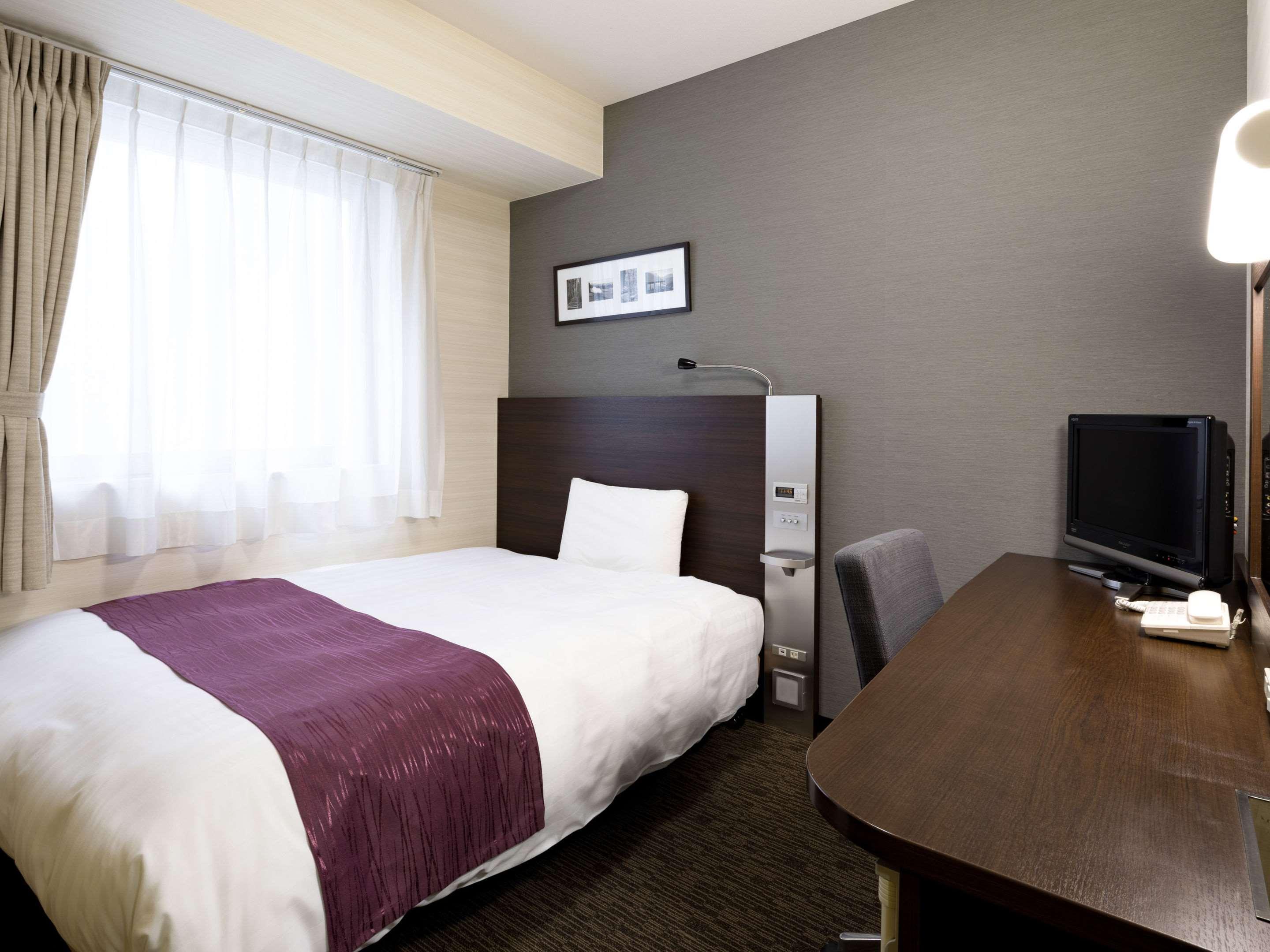 ROOM, SINGLE BED