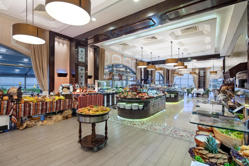 Merit Royal Premium Hotel Casino & Spa 26/36