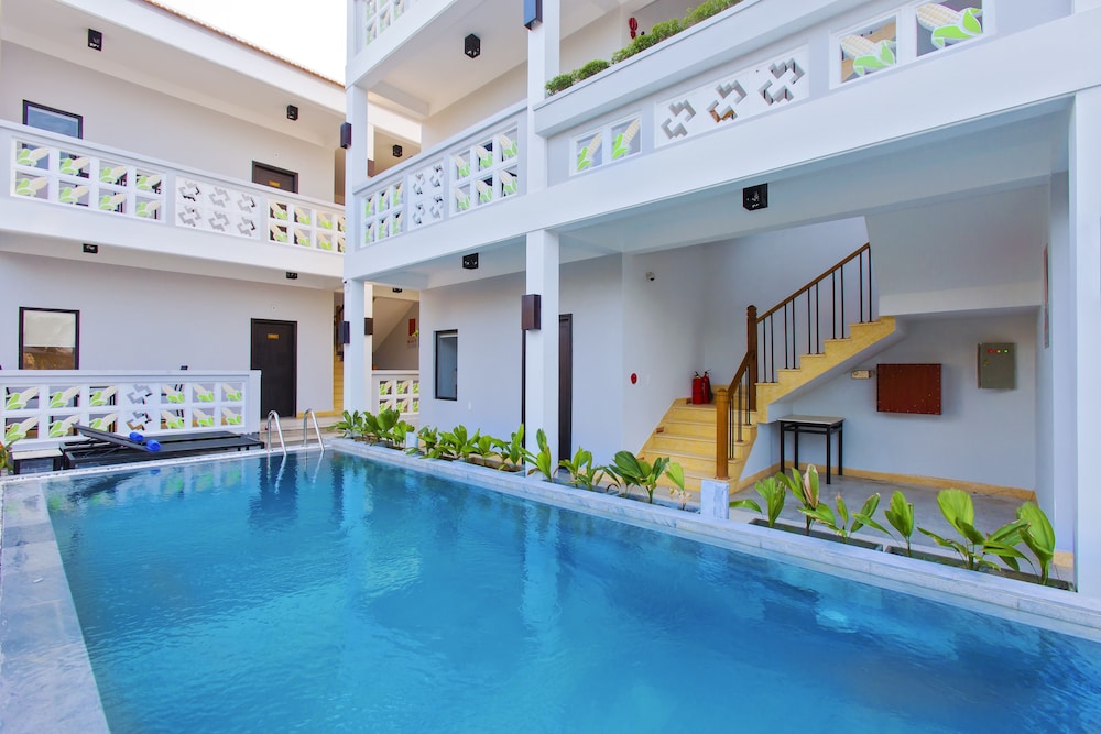 Hoi An Corn Riverside Villa 31/33