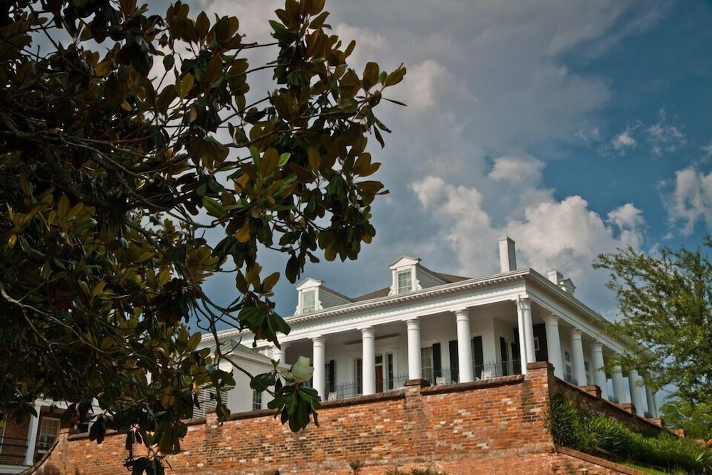 Dunleith Historic Inn 50/57