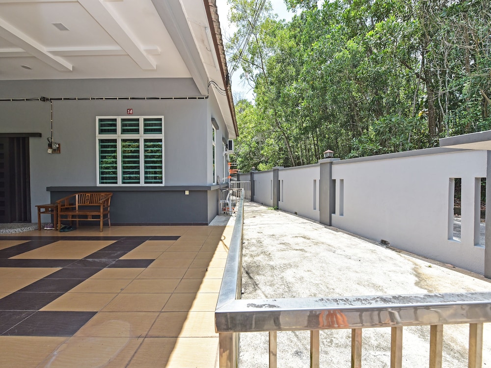 Oyo 89777 Urbanstay Kuantan 35/39
