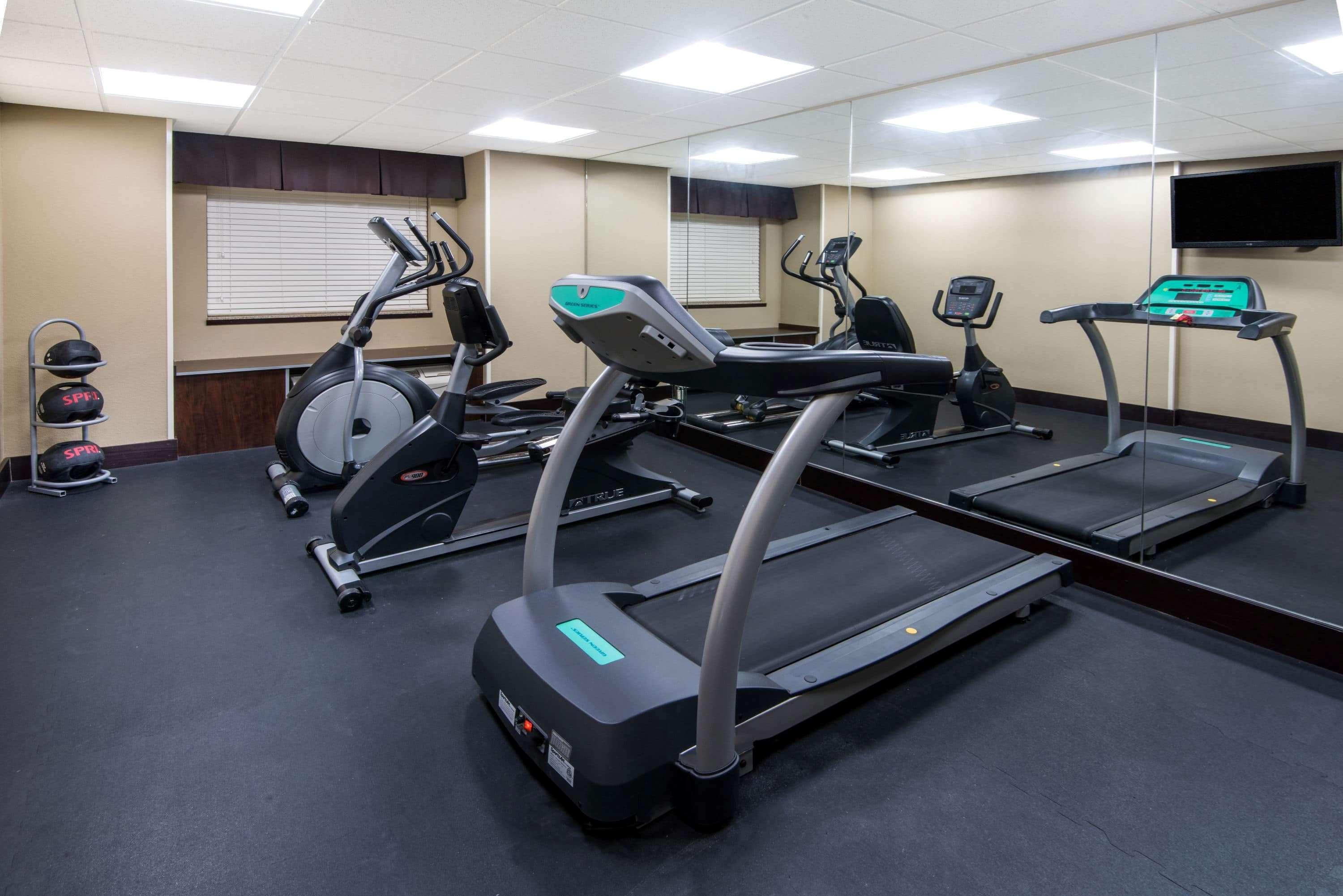 Microtel Inn And Suites By Wyndham North Canton 18/31