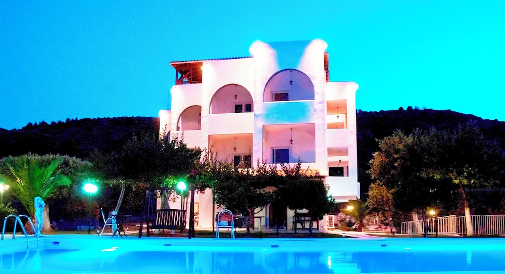 Villa Agnanti 4/44