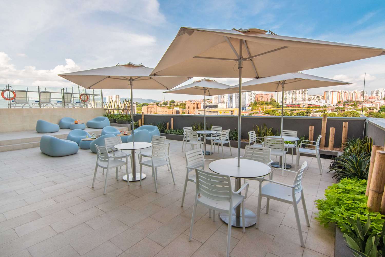 Sonesta Hotel Bucaramanga 30/44