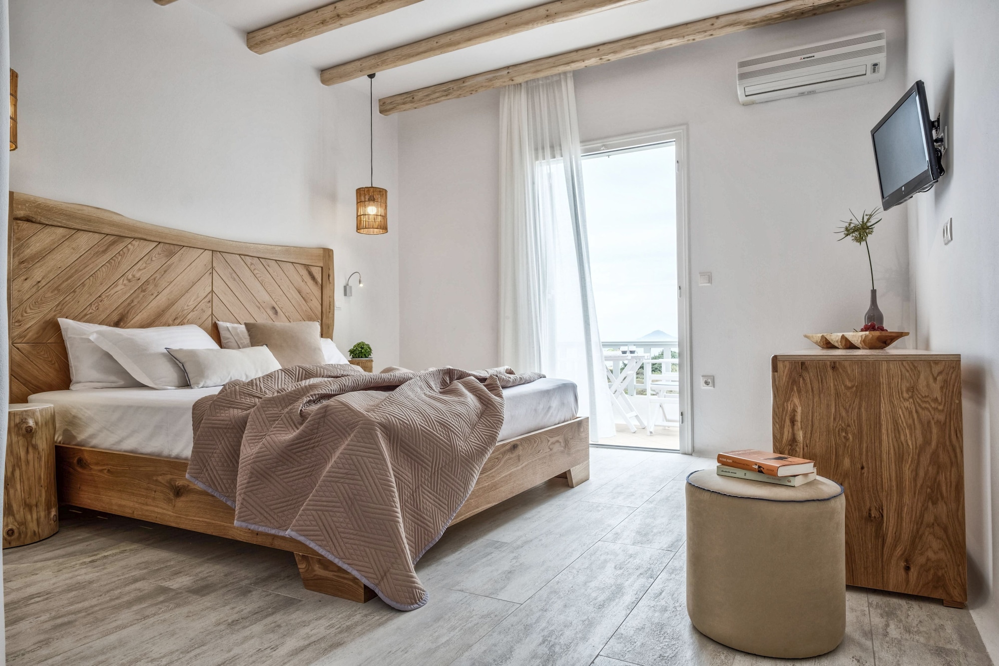 ROOM, TRIPLE