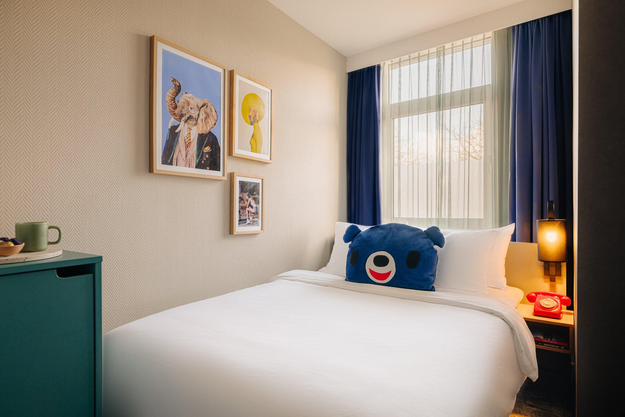 Room at Leonardo Hotel Amsterdam Leidse Square, AMSTERDAM