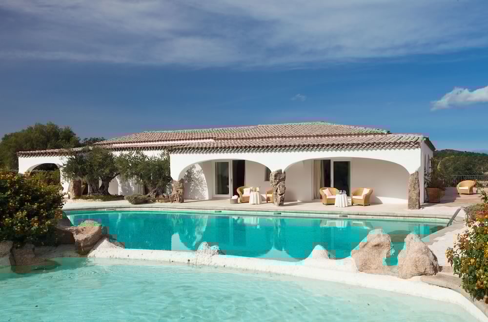 PULICINU HOTEL 1/50