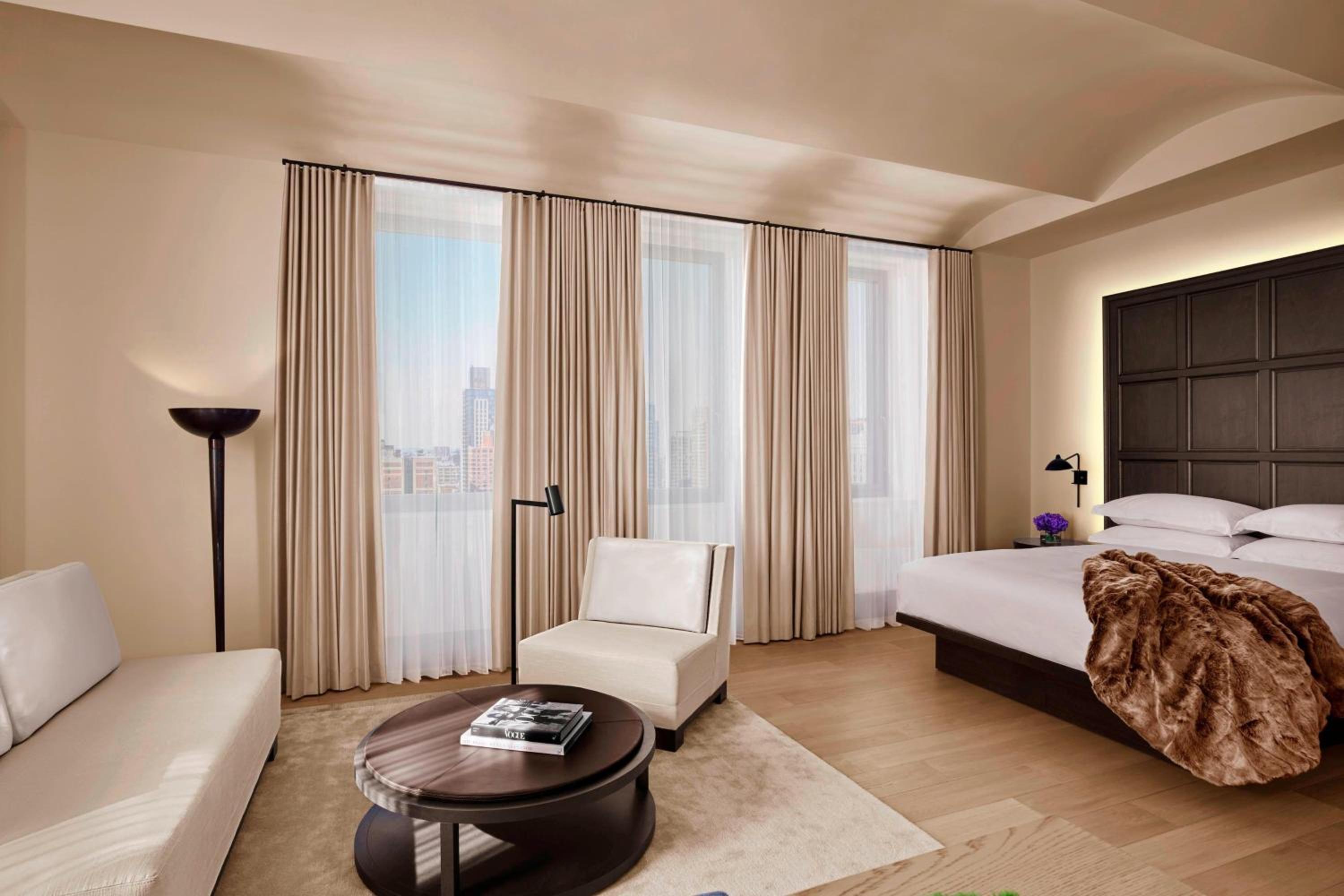 Loft, Suite, King Bed, City View