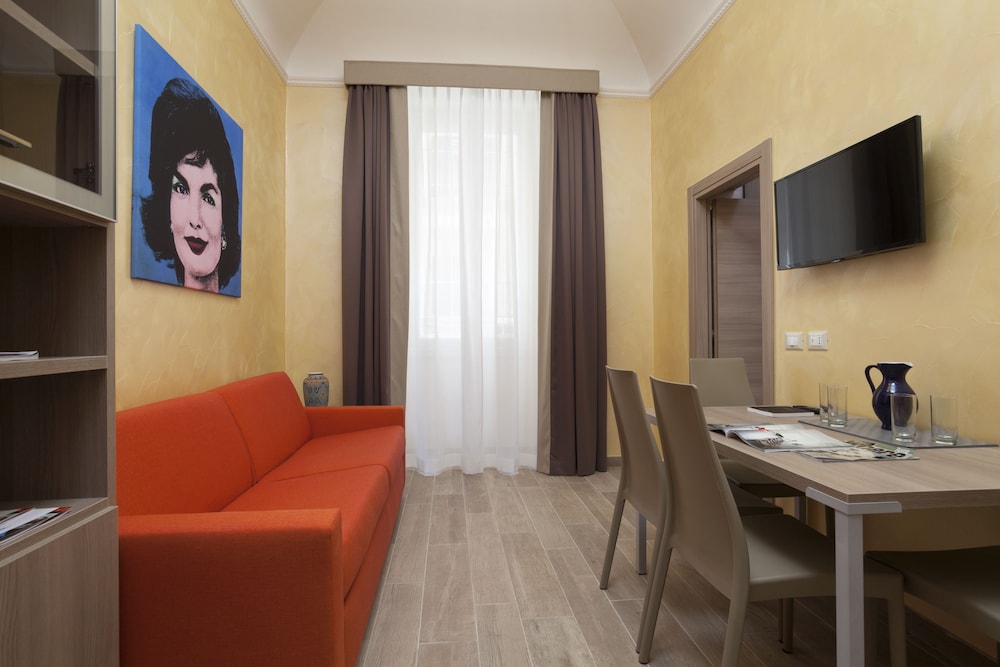 Kennedy Hotel 51/62
