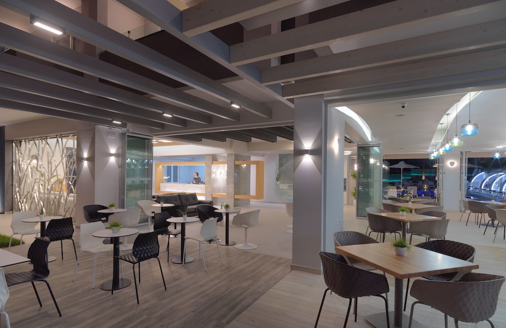 Melrose Rethymno by Mage Hotels 40/50