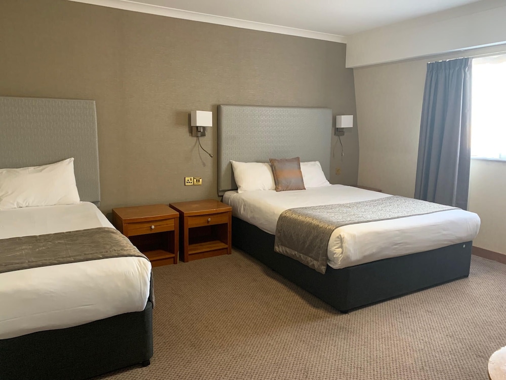 ROOM, TRIPLE