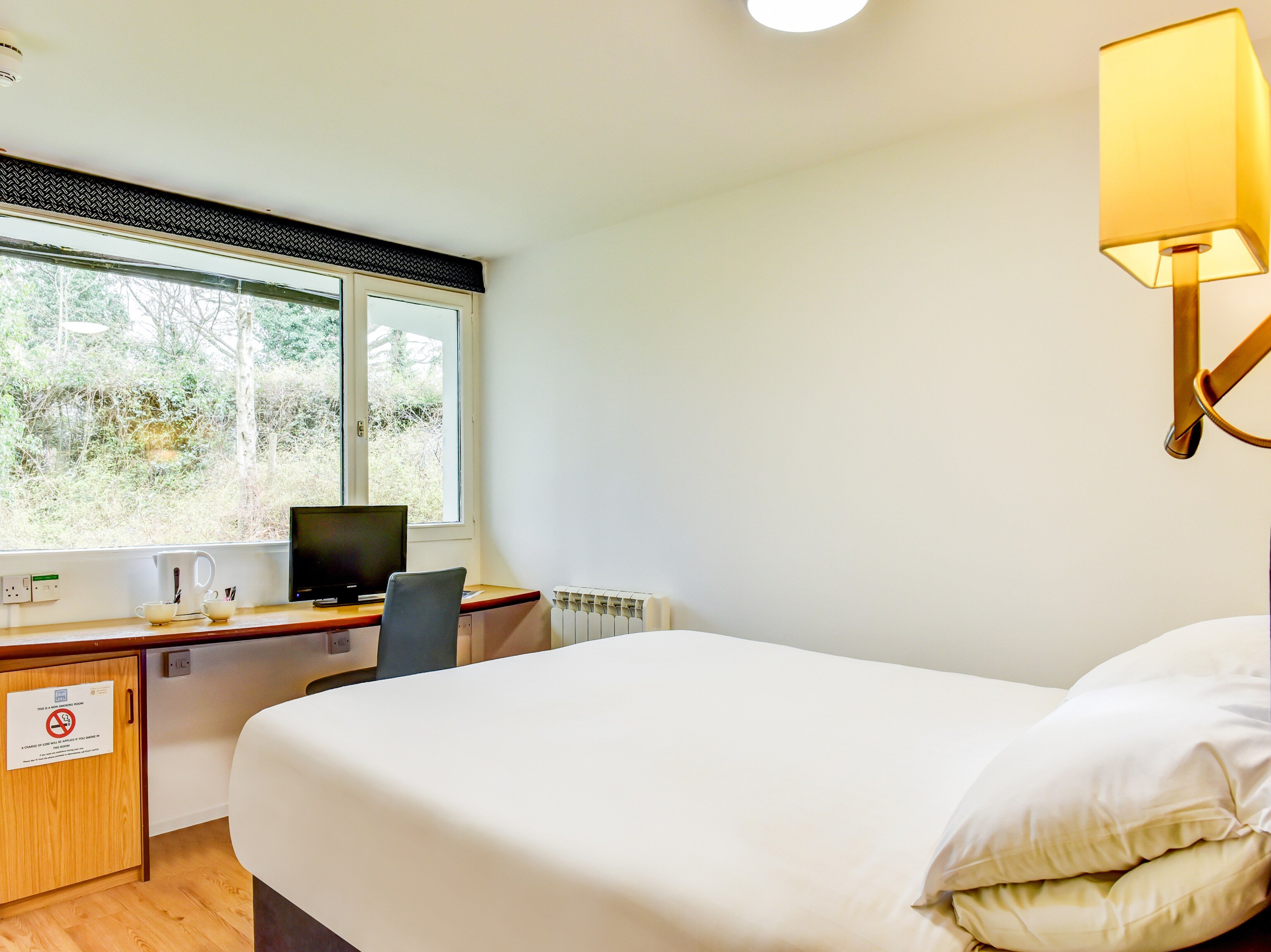 Room at OYO The Hotel Rafiya, Redditch, REDDITCH