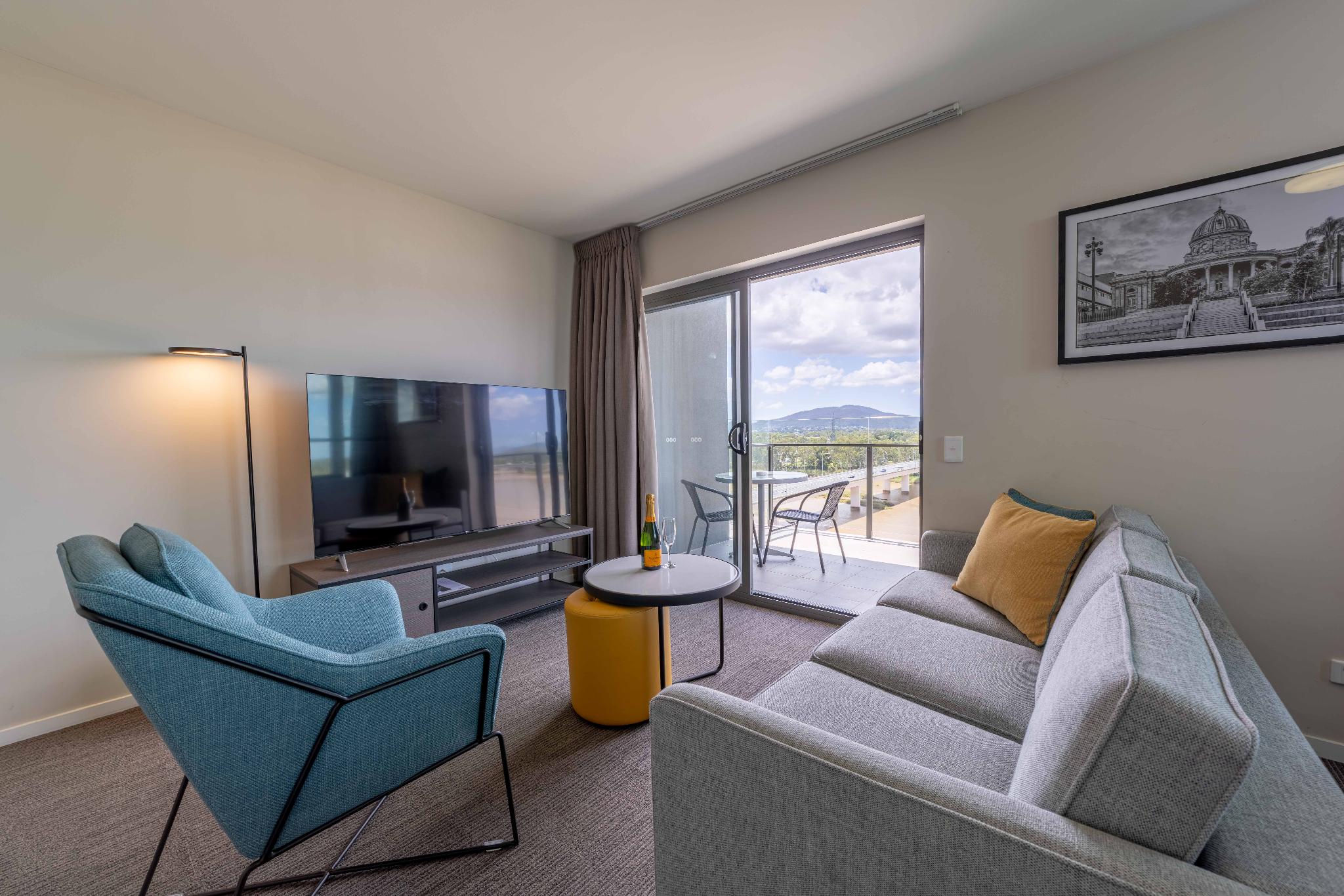 1 Bedroom, Apartment, River Front