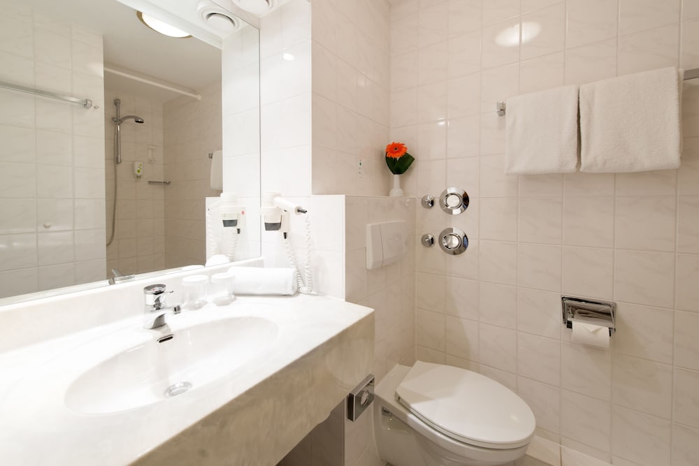 Achat Hotel Schwarzheide Lausitz 41/46