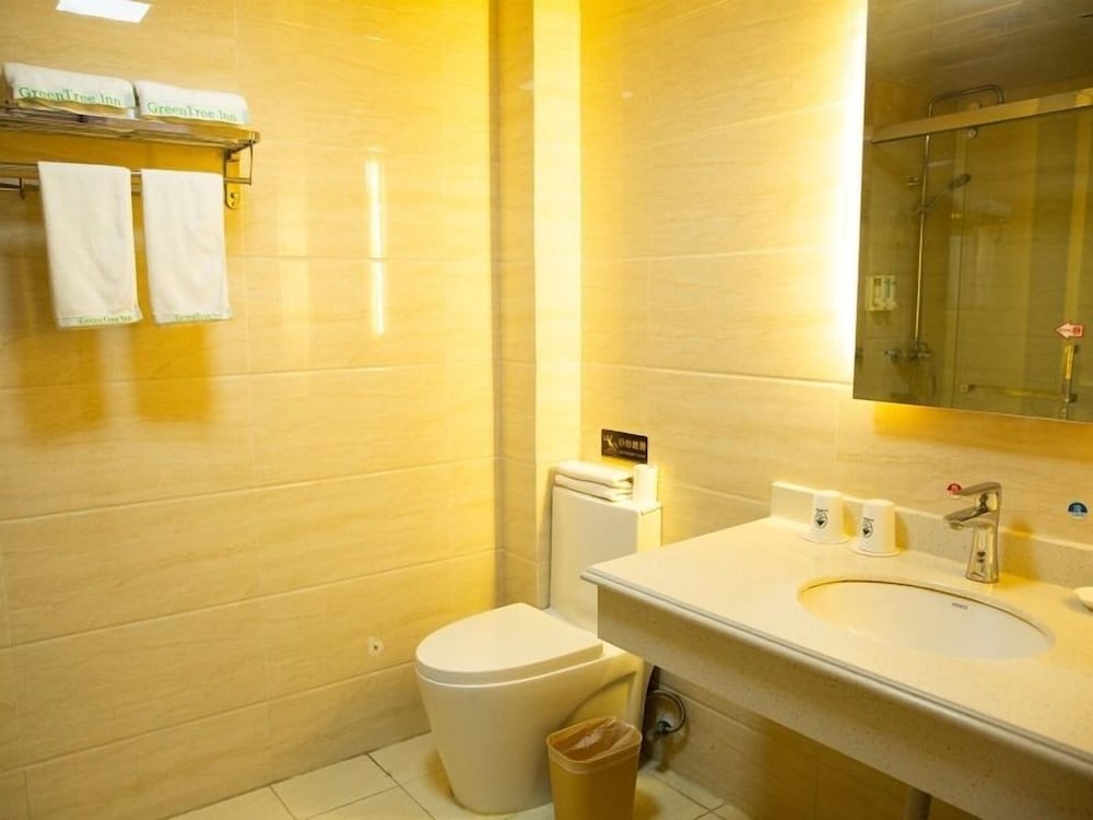 GREENTREE INN SHANGHAI PUDONG NEW DISTRICT SHENMEI EAST ROAD EXPRESS HOTEL 20/21