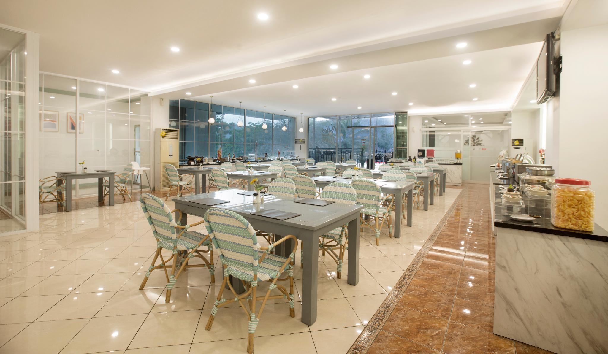 Grand Tryas Hotel 13/16